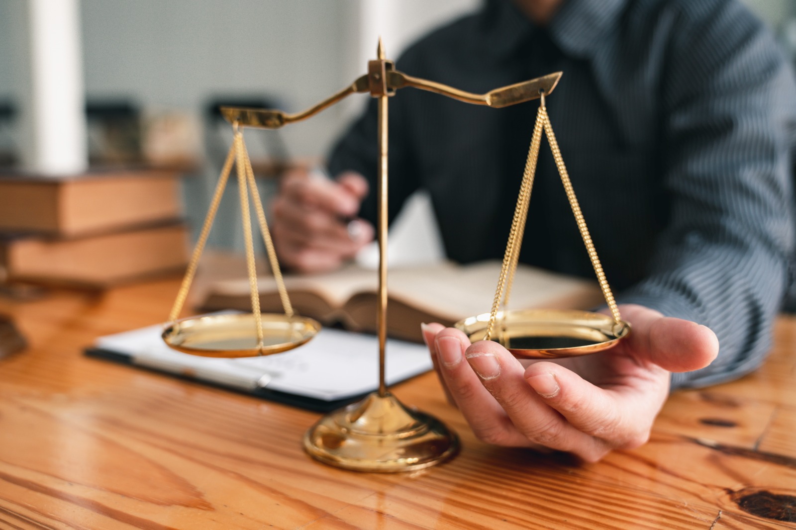 Şiddete uğrayan bireylerin hukuki hakları ve korunma yöntemleri